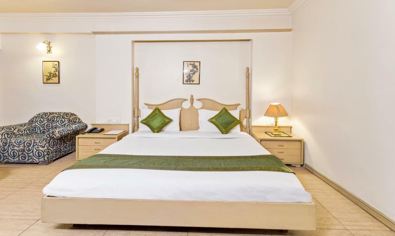 Hotel Crown Palace Indore Extérieur photo
