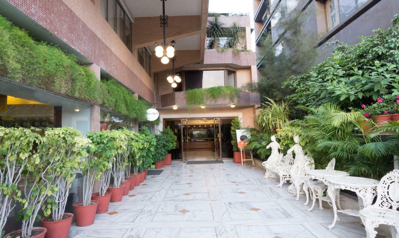 Hotel Crown Palace Indore Extérieur photo